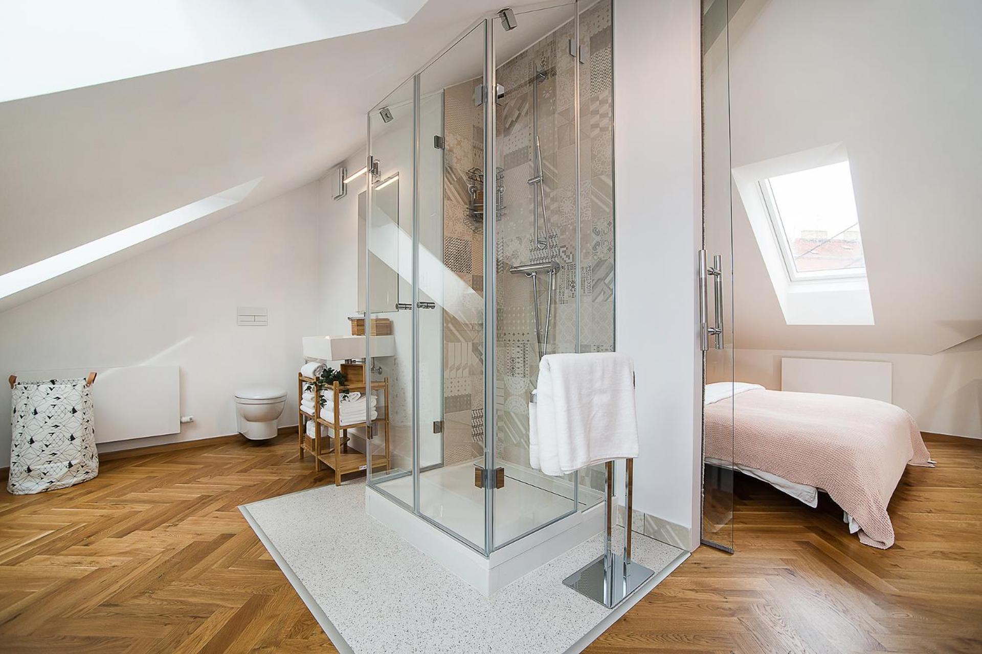 Large And Modern Apartment In The Heart Of Prague Exterior photo