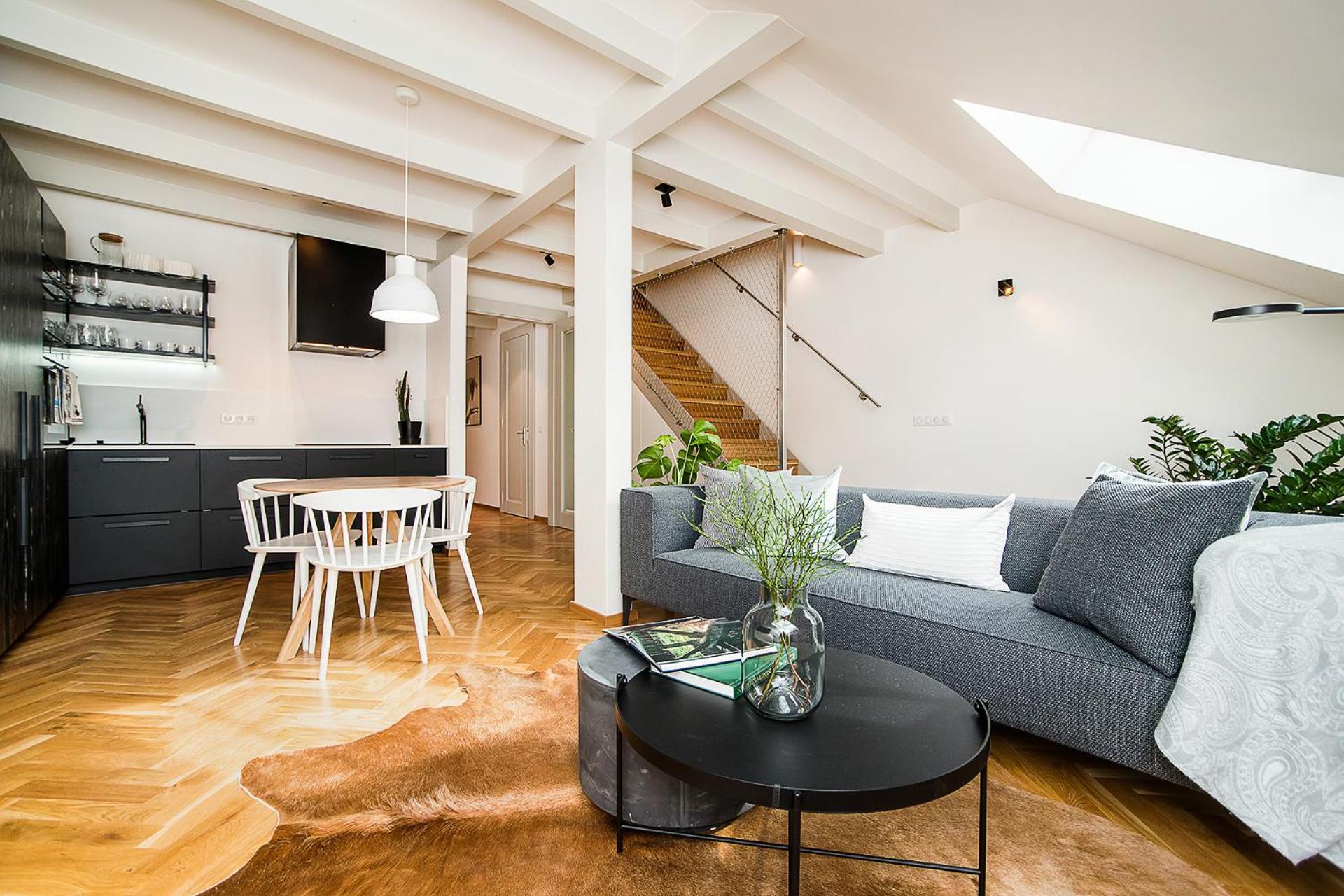 Large And Modern Apartment In The Heart Of Prague Exterior photo
